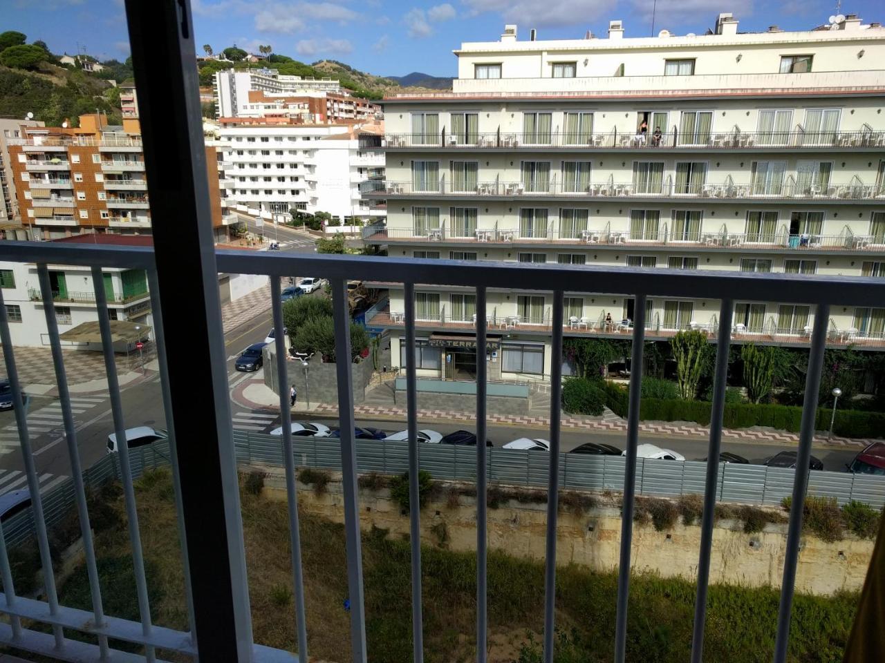 Hotel Mont-Rosa Calella Exterior photo